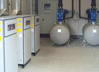 Schraubenkompressoren und Druckbehälter - OEKERMANN Abwassertechnik